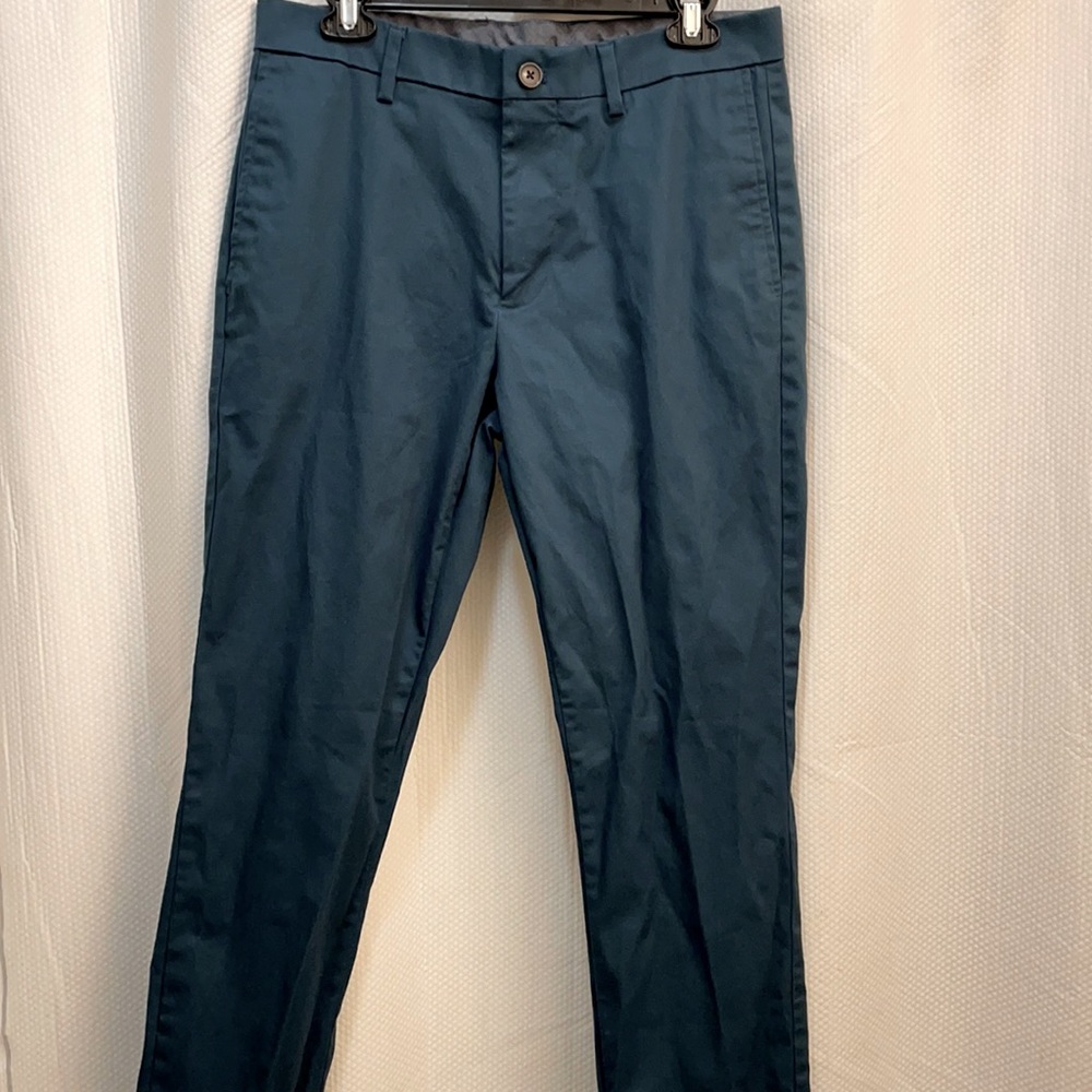 Old navy Ultimate slim dark green pants for men or young adults